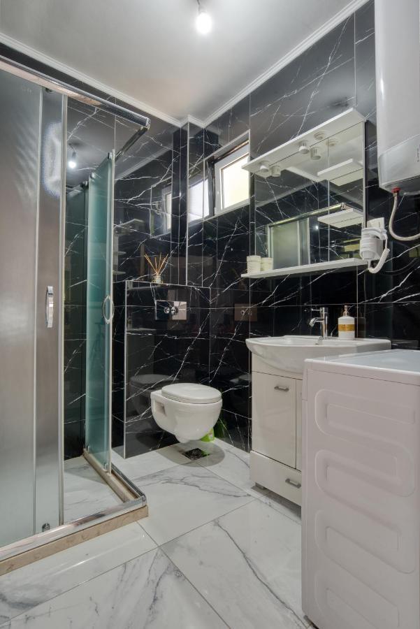 Apartmani Cukic Rafailovici บุดวา ภายนอก รูปภาพ