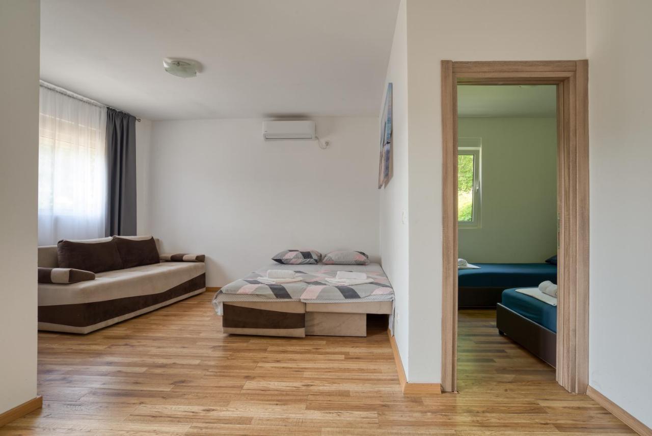 Apartmani Cukic Rafailovici บุดวา ภายนอก รูปภาพ