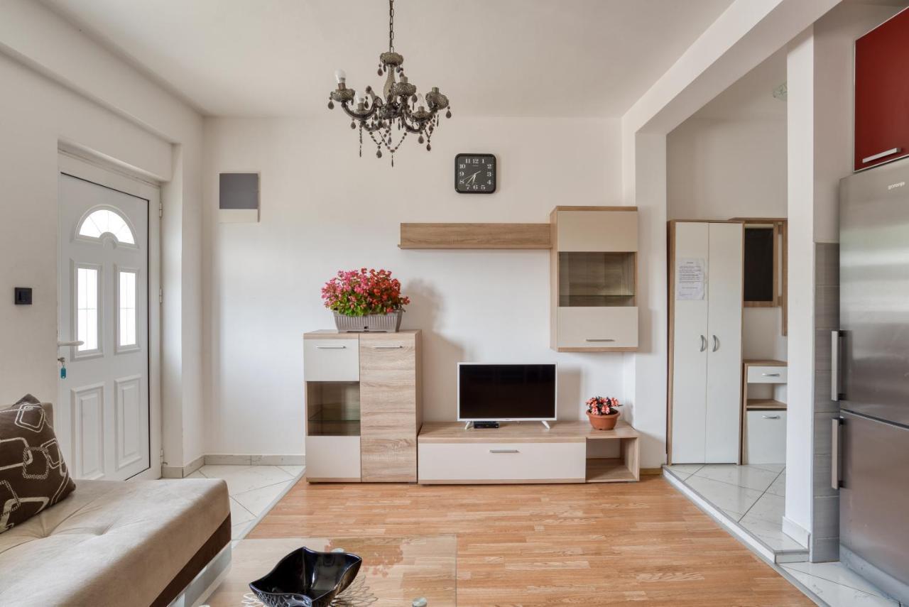 Apartmani Cukic Rafailovici บุดวา ภายนอก รูปภาพ