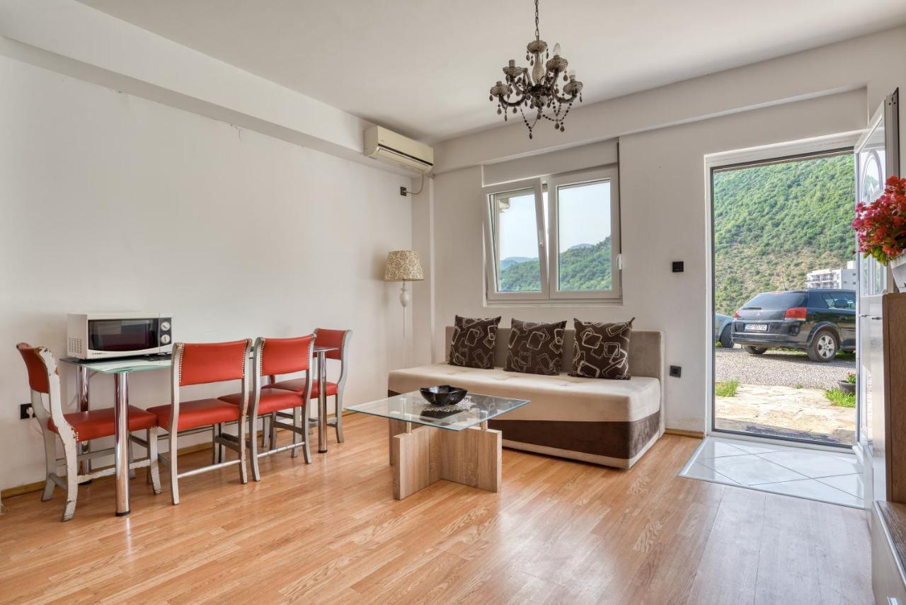 Apartmani Cukic Rafailovici บุดวา ภายนอก รูปภาพ