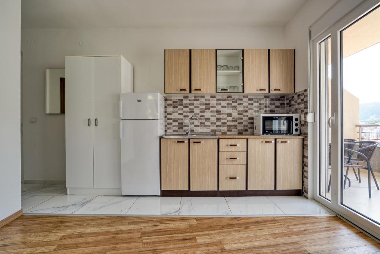 Apartmani Cukic Rafailovici บุดวา ภายนอก รูปภาพ