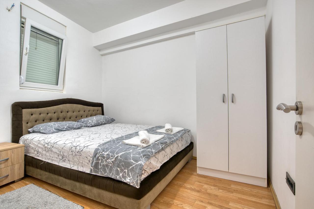 Apartmani Cukic Rafailovici บุดวา ภายนอก รูปภาพ