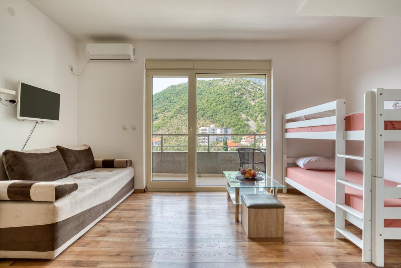 Apartmani Cukic Rafailovici บุดวา ภายนอก รูปภาพ