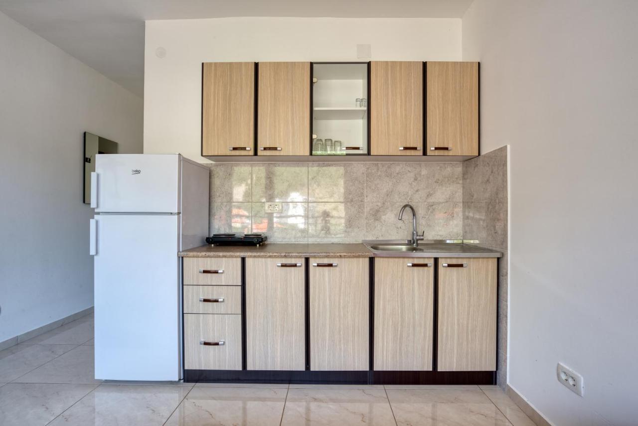 Apartmani Cukic Rafailovici บุดวา ภายนอก รูปภาพ