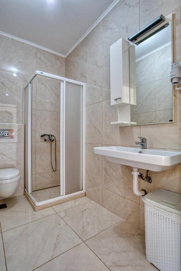 Apartmani Cukic Rafailovici บุดวา ภายนอก รูปภาพ