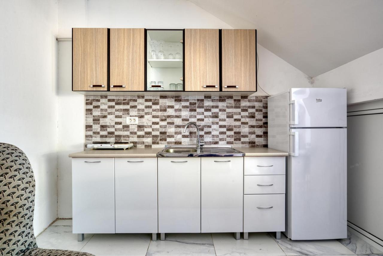 Apartmani Cukic Rafailovici บุดวา ภายนอก รูปภาพ